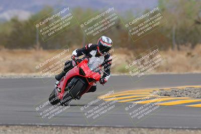 media/Sep-10-2022-SoCal Trackdays (Sat) [[a5bf35bb4a]]/Turn 6 (1140am)/